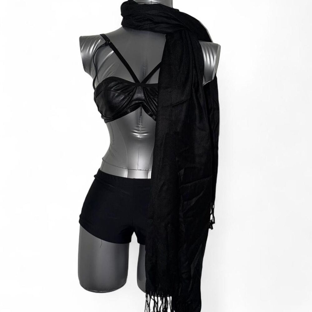 Women's Black Scarf-wraps